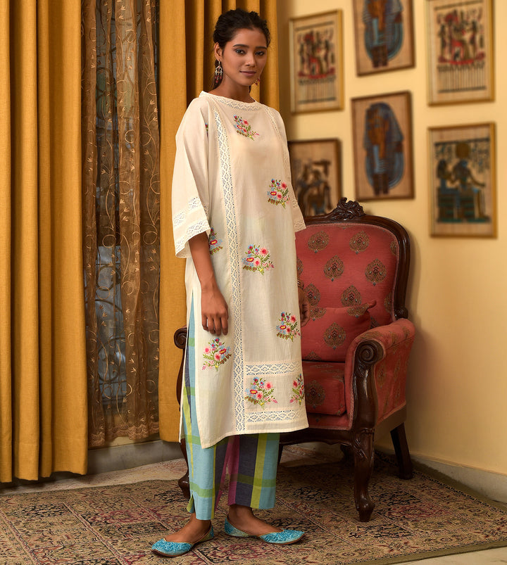 Off white pretty kurta with checkered pant set