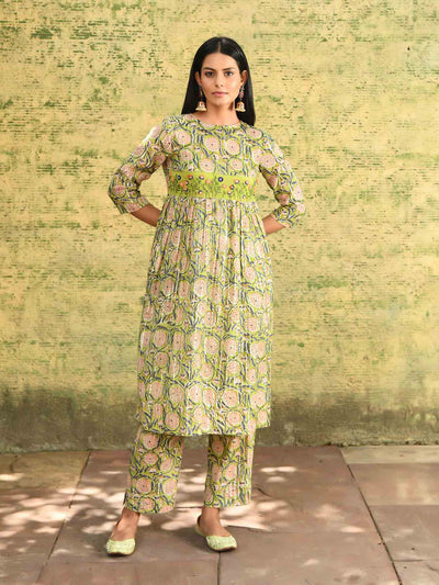 Aam Panna Kurta Pant & Dupatta set