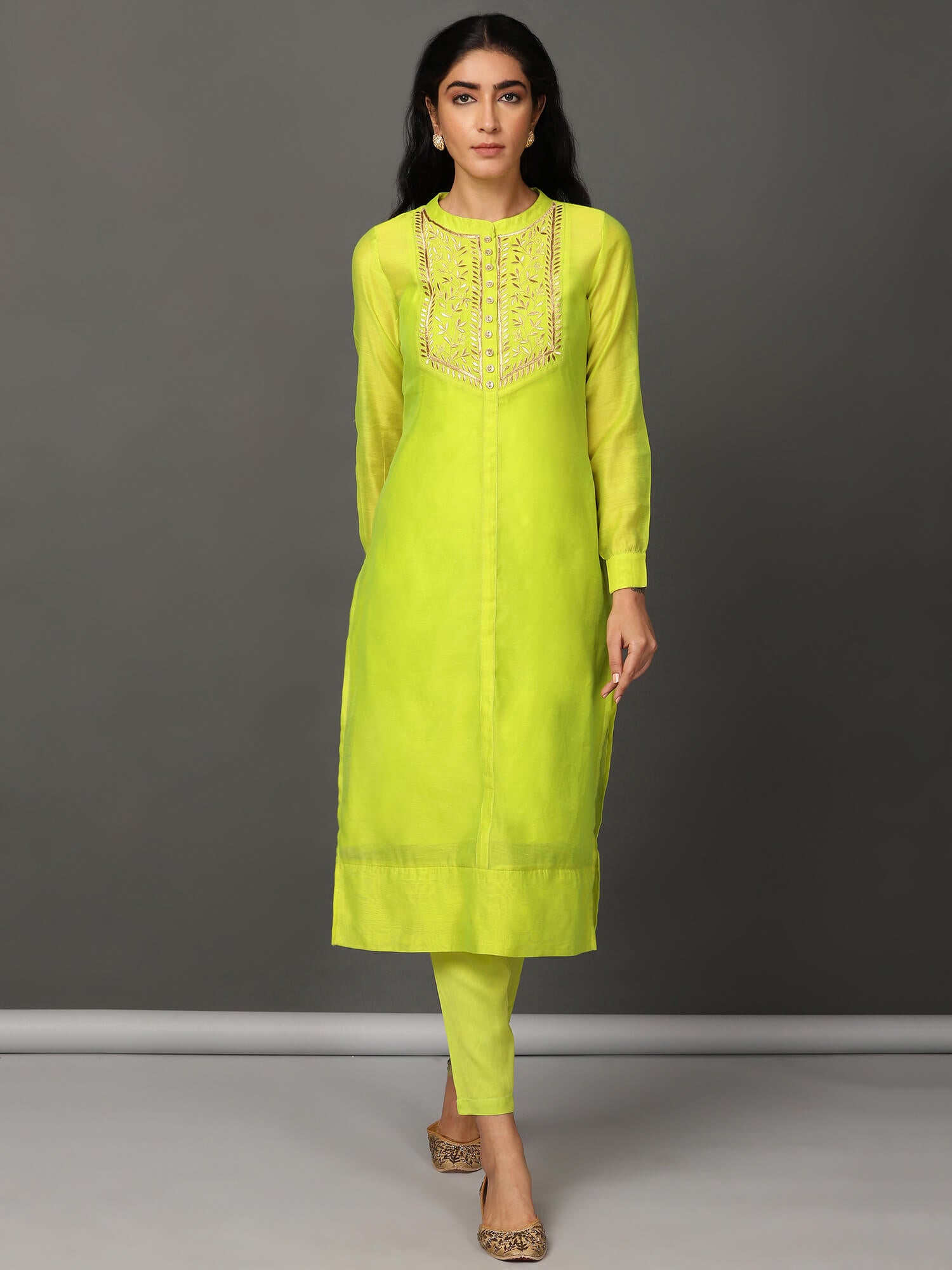 Chanderi Embroidered Kurta & Pant Set