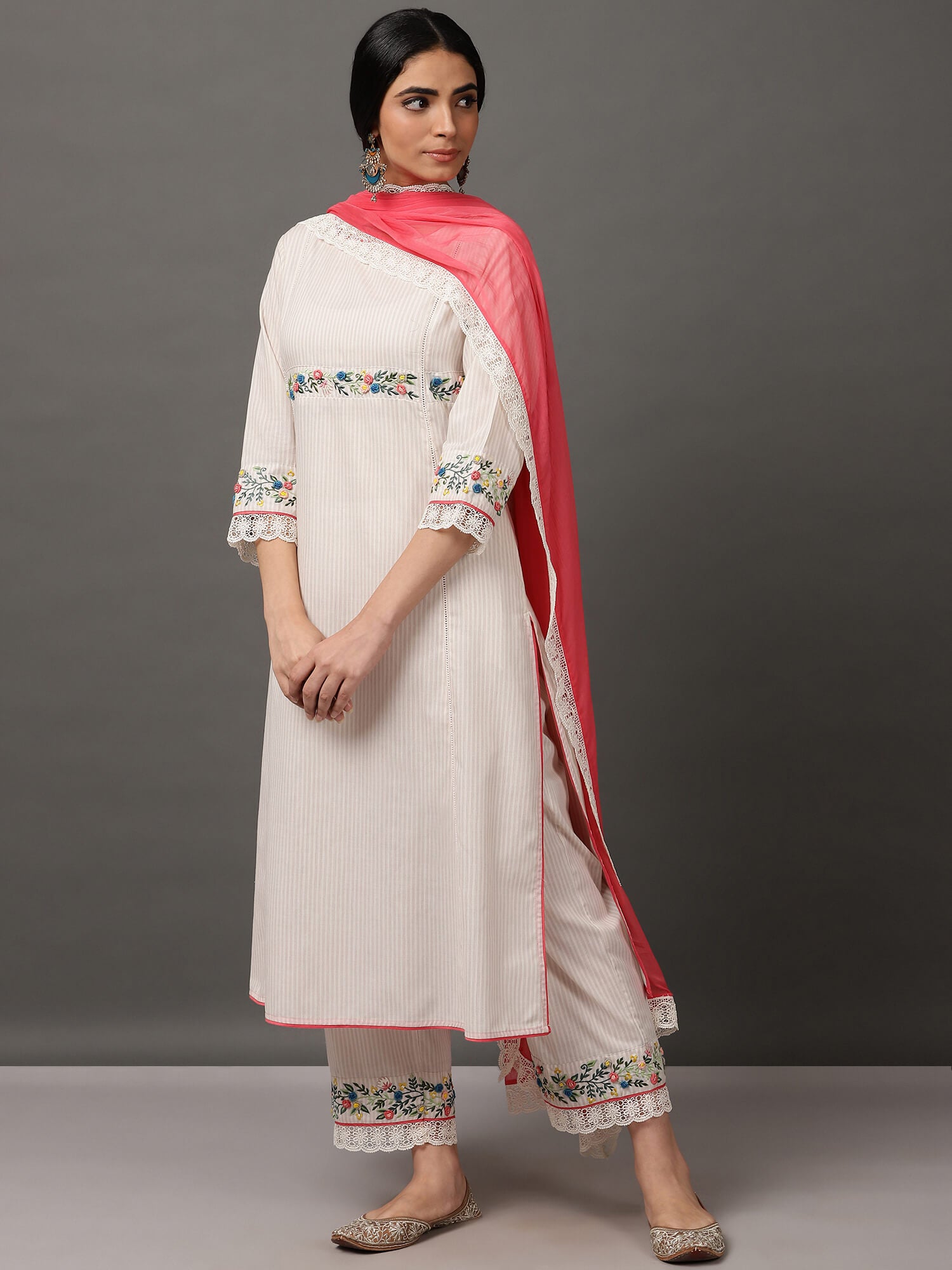 Off white & beige Kurta, Pant & Dupatta set
