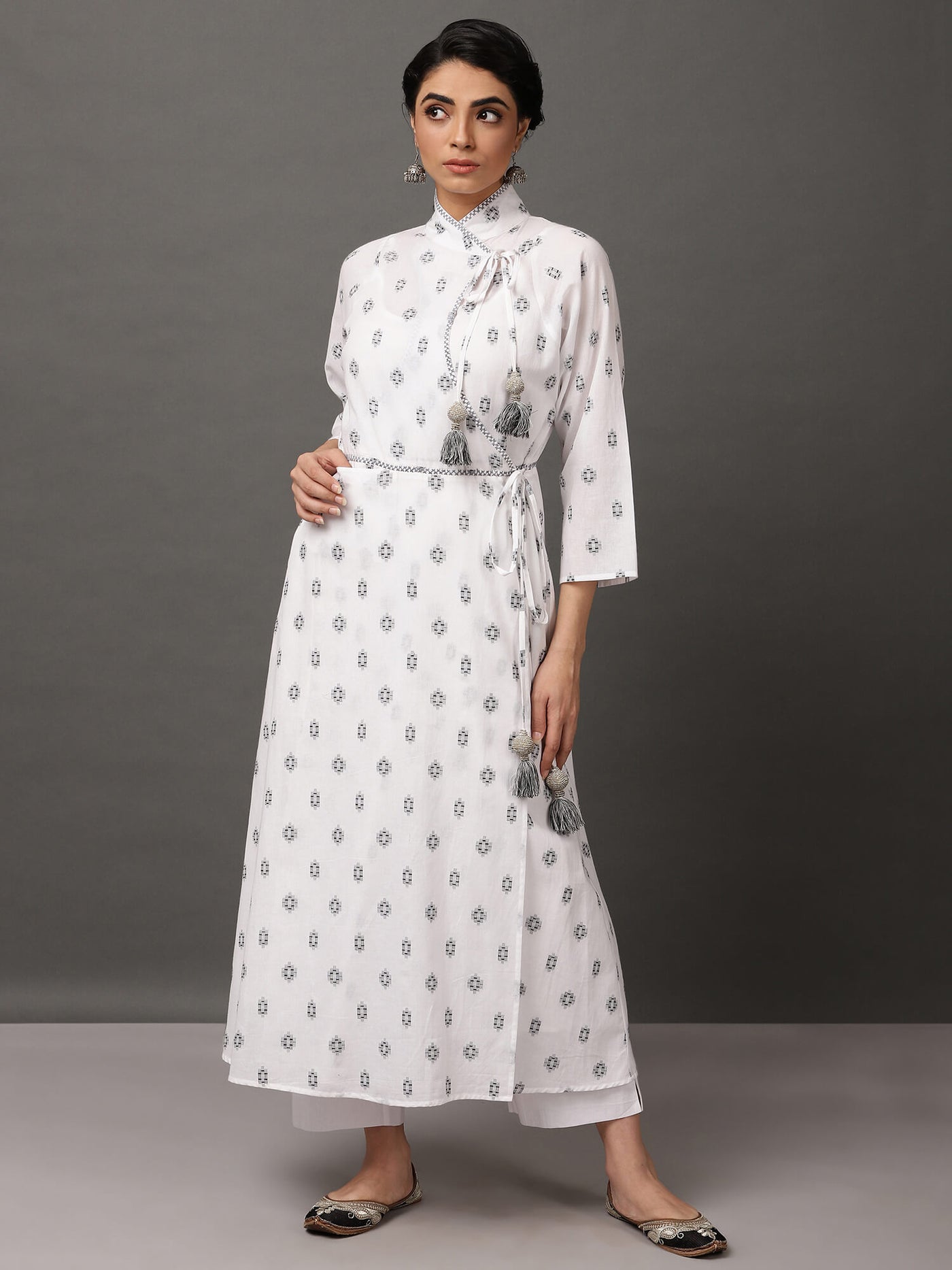 White Anarkali Kurta With Inner Jacquard Pattern & Palazzo