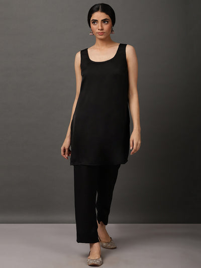 Black Short Floral Georgette Kurta And Pant With Dupatta & Camisole