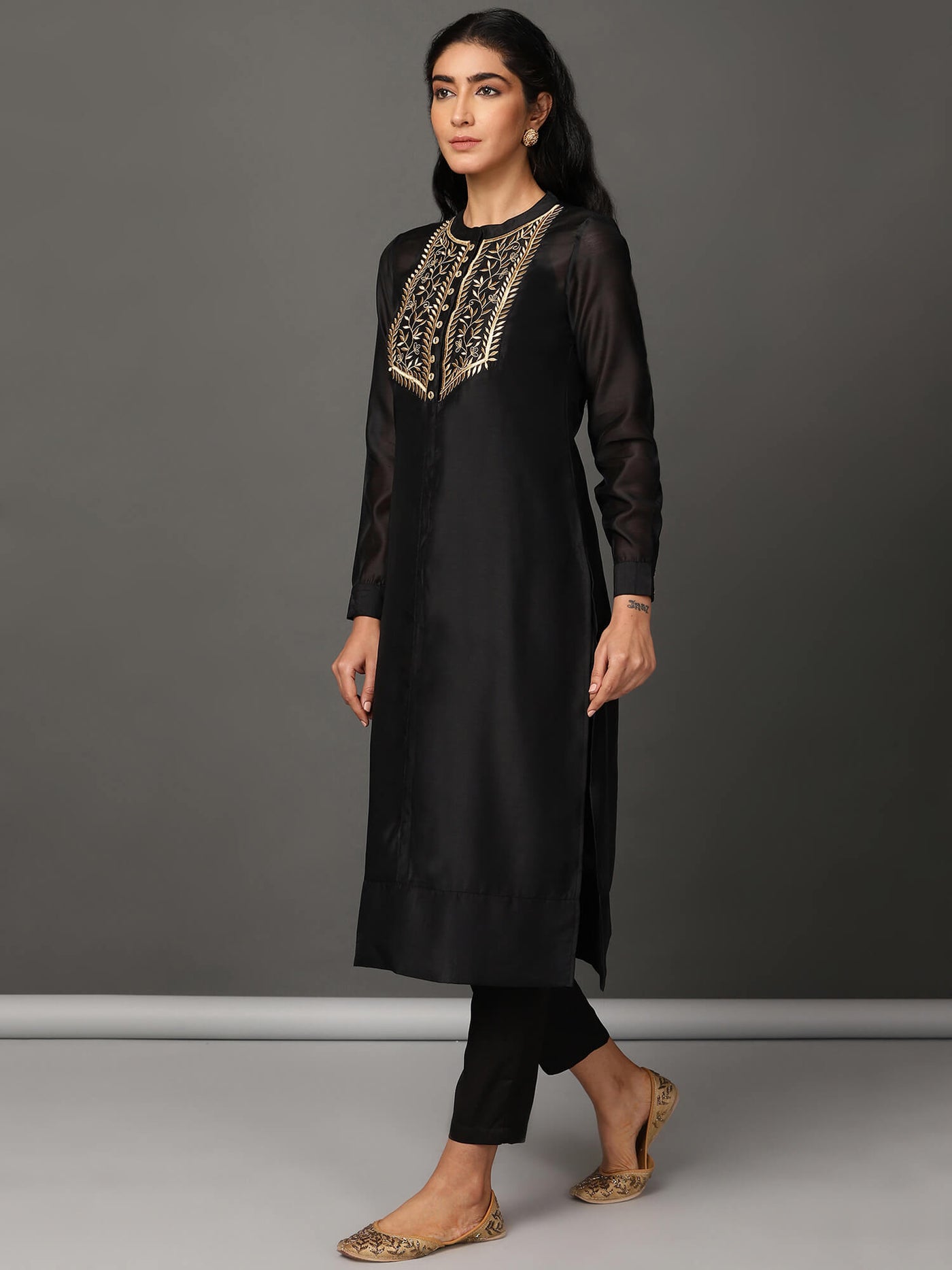 Coal Chanderi Kurta & Pant Set