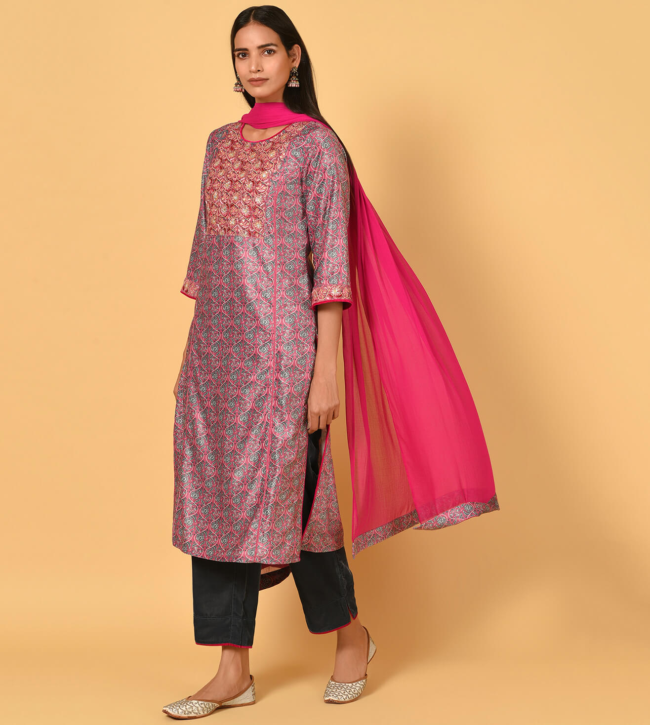 Bougainvillea Pink printed velvet Kurta Pant Dupatta set