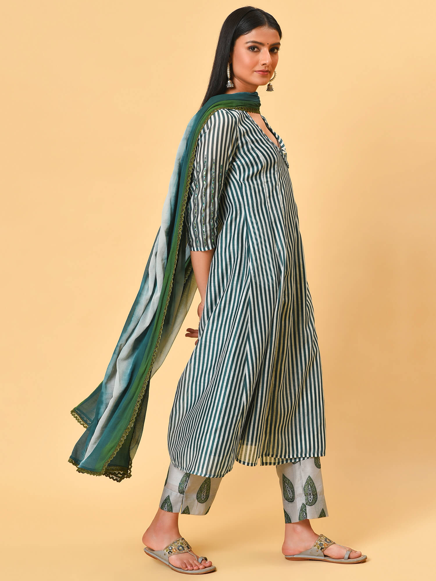 Stripe & Print Kurta- Pant & Dupatta Set