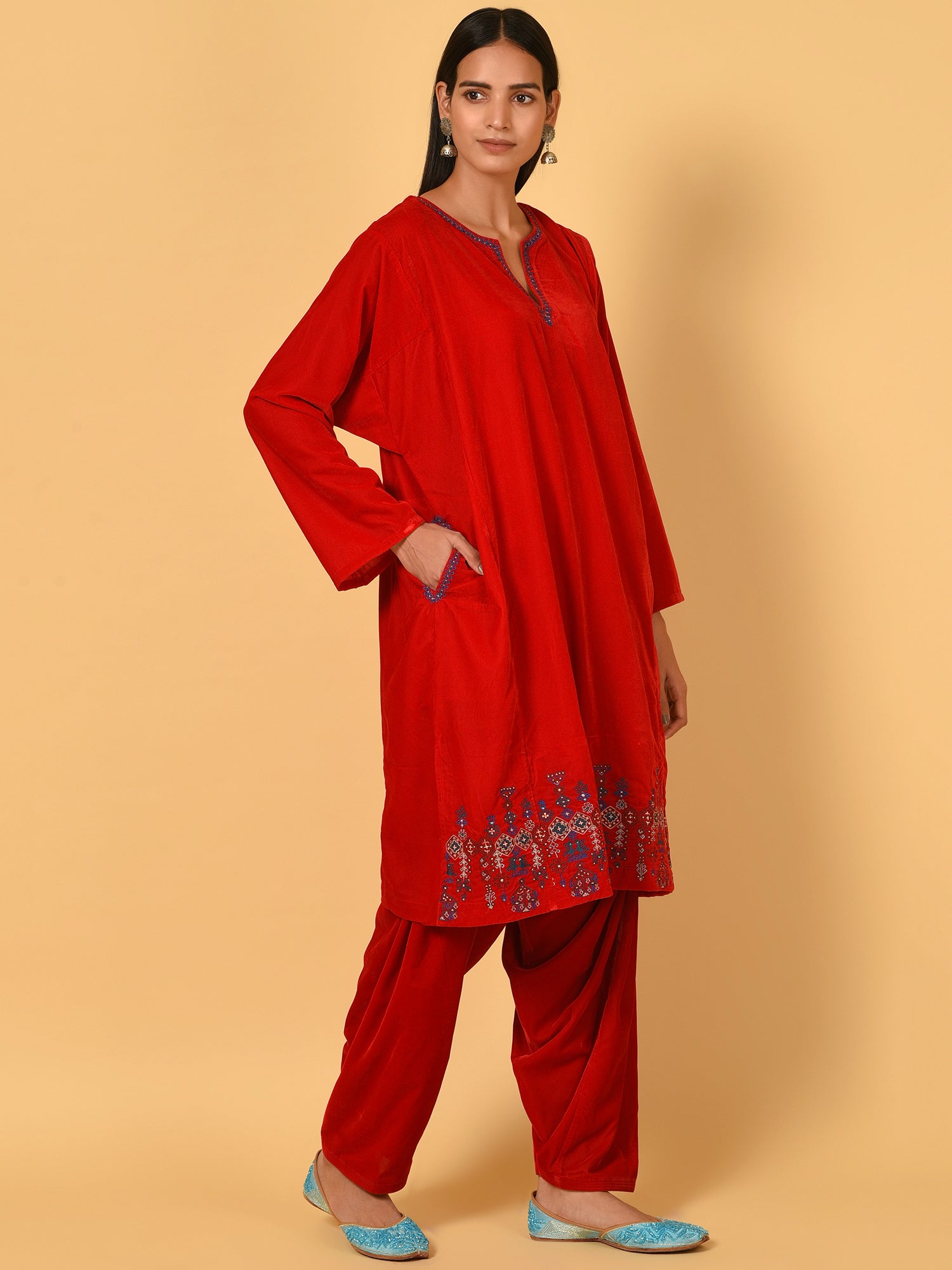 Kashmir Ki Kali Ensemble