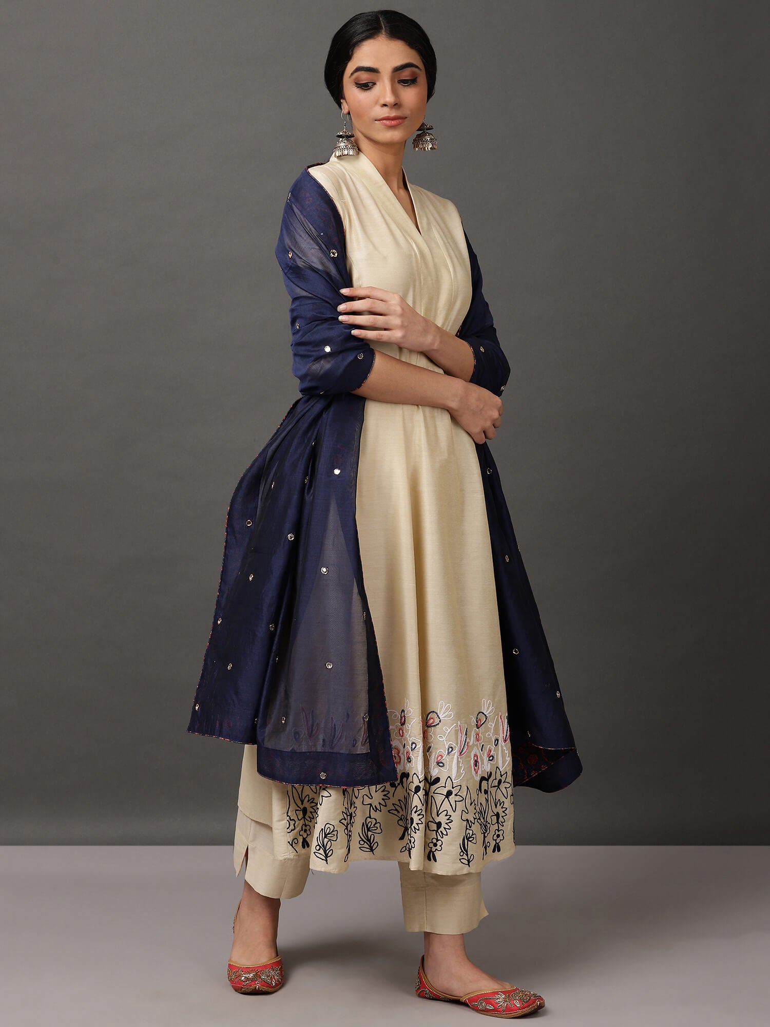 Off White Art Silk Kurta With Pant & Dupatta