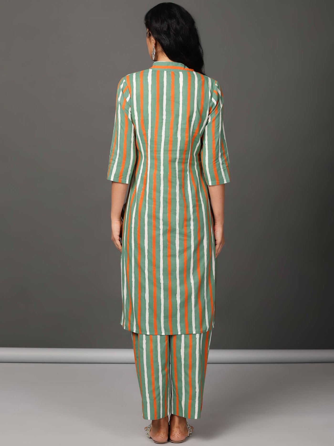 Olive Stripe Straight Kurta With Rounded Bottom And Pants