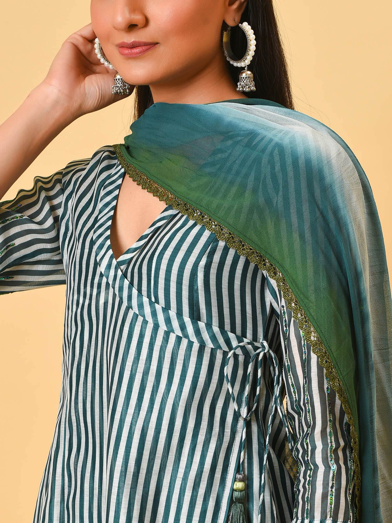 Stripe & Print Kurta- Pant & Dupatta Set