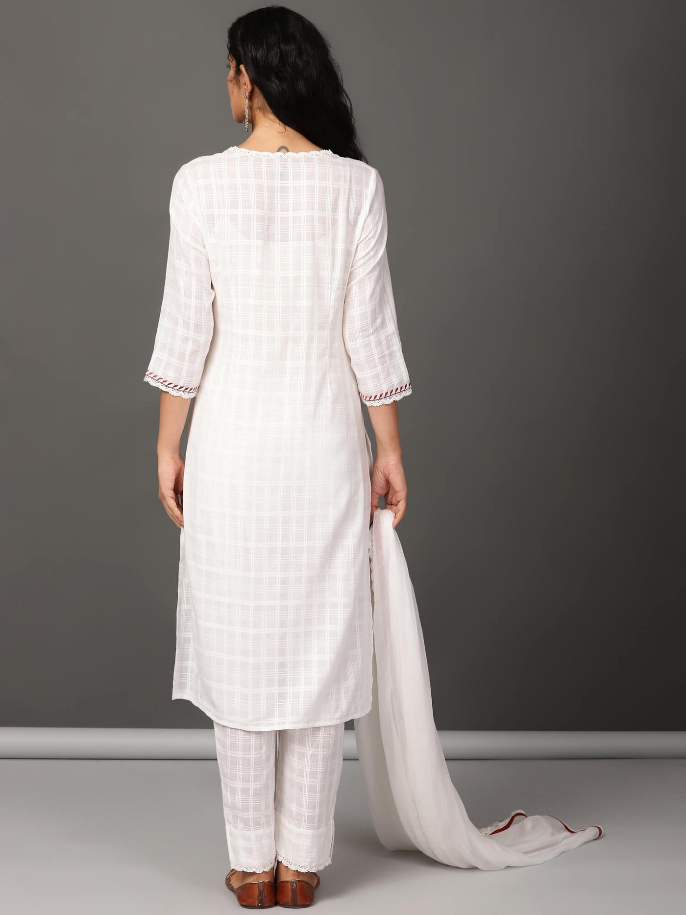 Ganga Embellished Pure Linen Kurta + Pants - Pure White – Ethereal  Outfitters