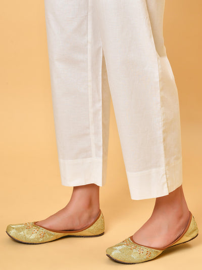 Lets surf the year with the white printed kurta pant and georgette dupatta