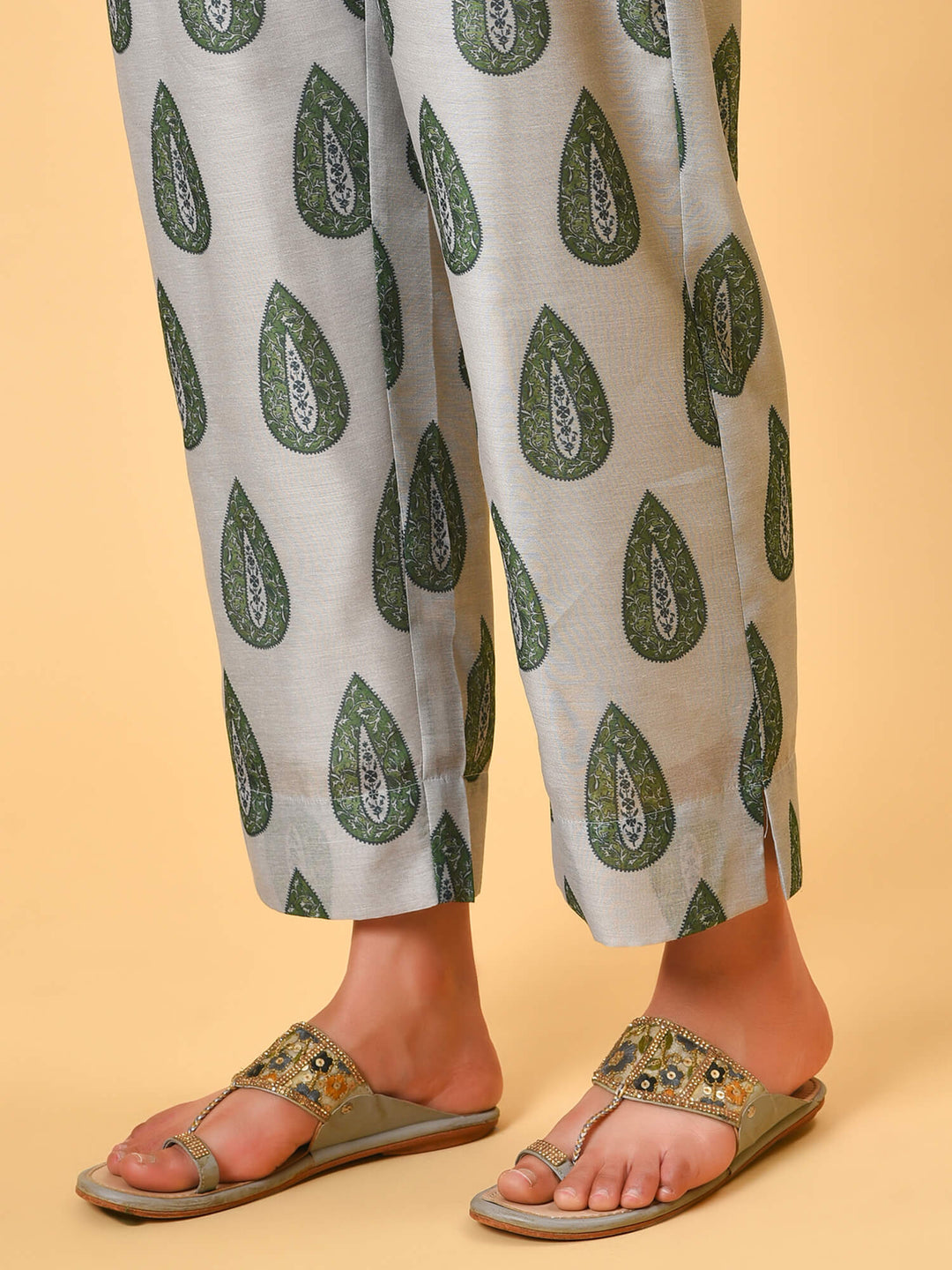 Stripe Print Kurta- Pant Dupatta Set – Nuhh - Main Image