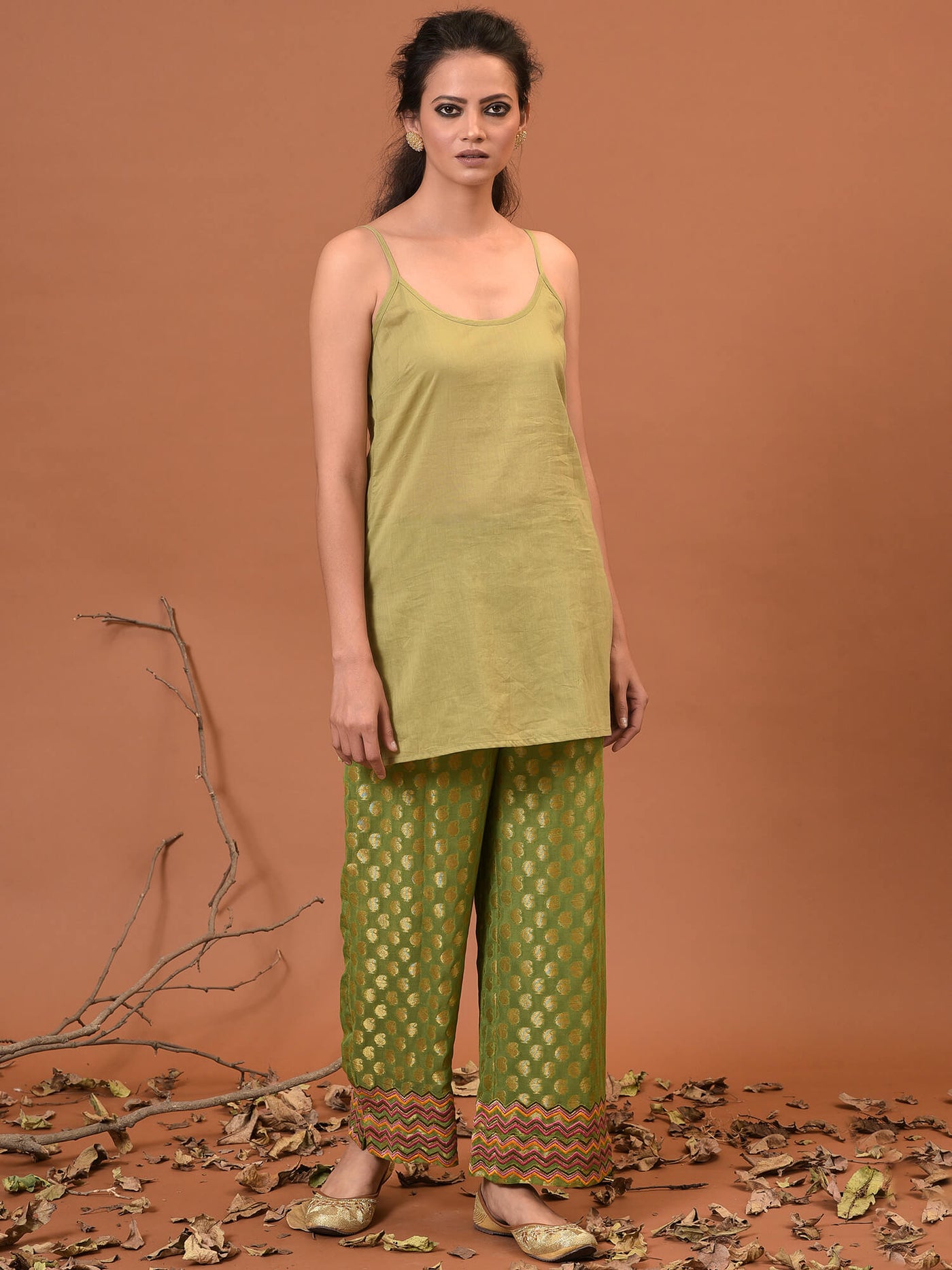 Vivacious Short Kurta, Pant & Dupatta