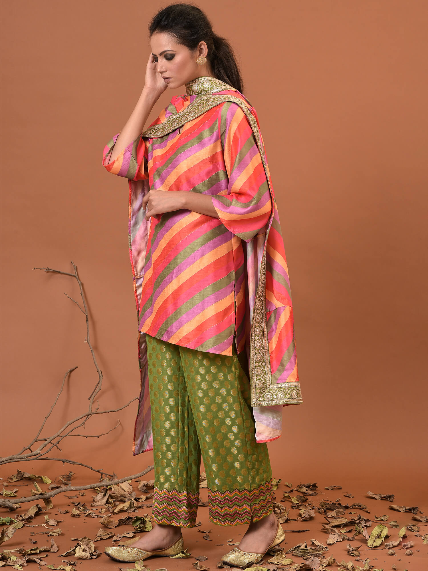 Vivacious Short Kurta, Pant & Dupatta