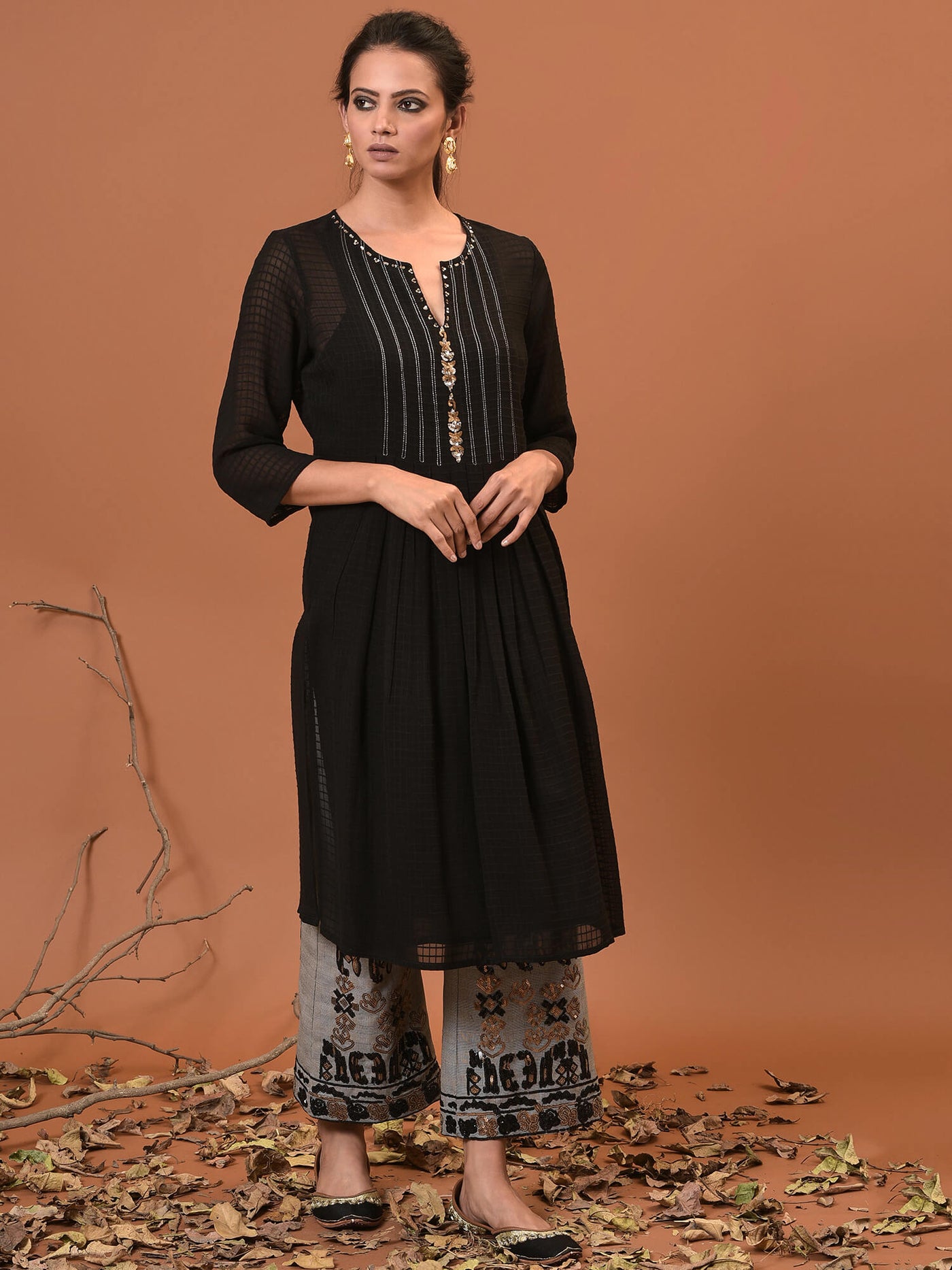 Black and Grey Ebb & Flow Kurta- Pant