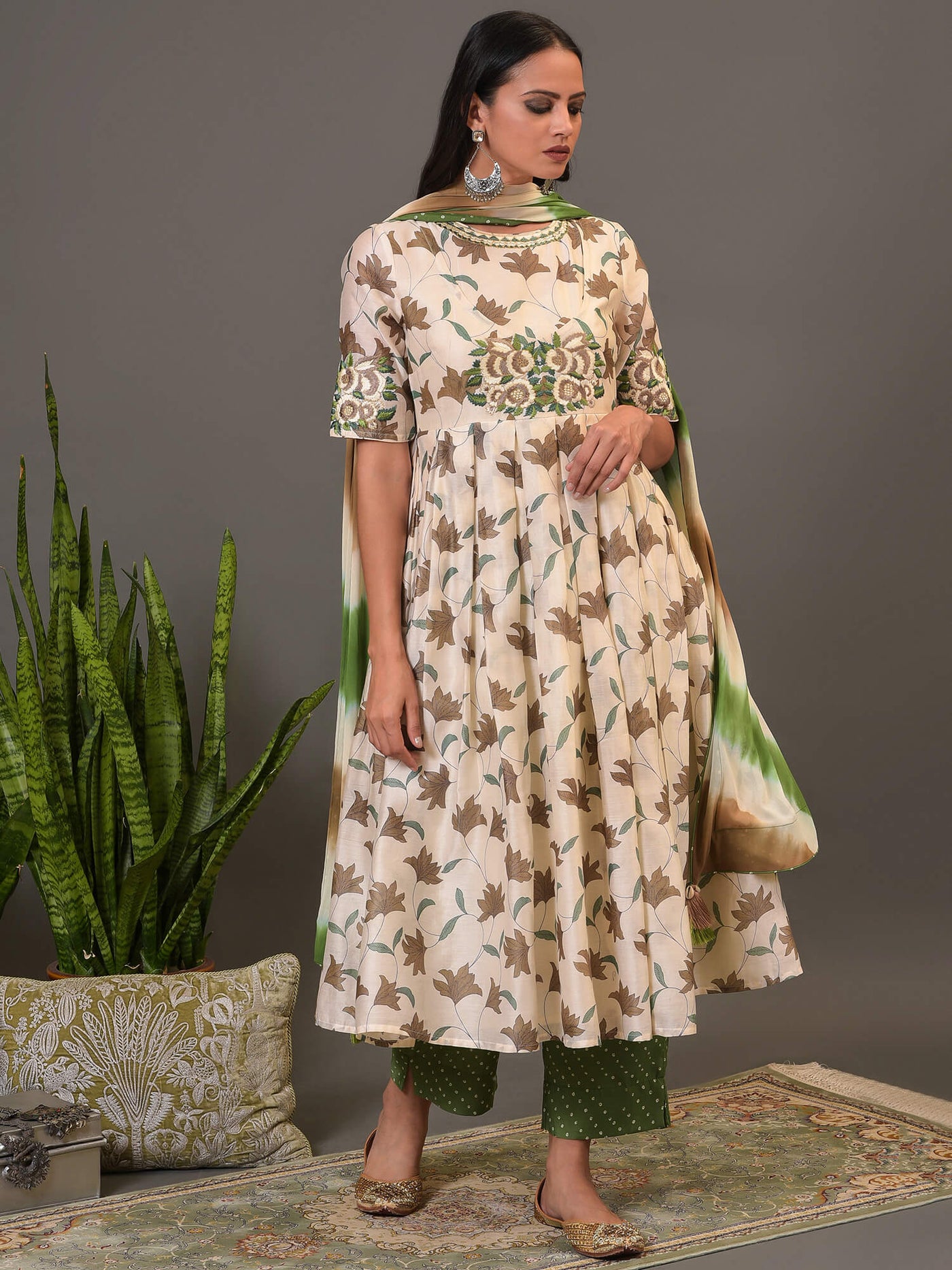 Autumn bloom Kurta, Pant & Dupatta